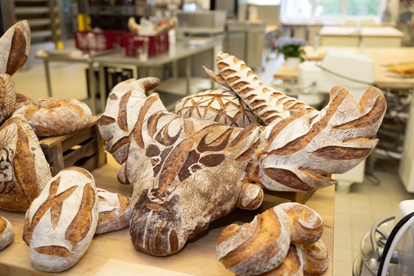 Kreative Brotkreationen beim Bread Summercamp 2023