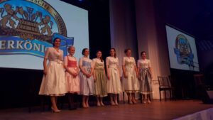 Die sieben Finalistinnen zur Wahl der Bayerischen Bierkönigin 19/20