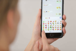 Emojis gehören zu jeder Nachricht auf dem Smartphone dazu.