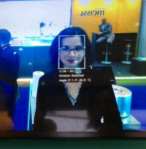 Monitor demonstriert neue Technologien.