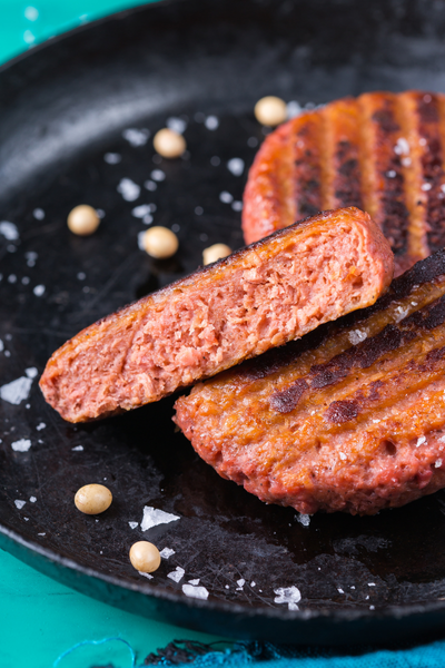 Vegetarische Burgerpattys könnten durch die Veggie-Reform bald anders heißen